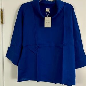 Royal blue Lintico Linen top.